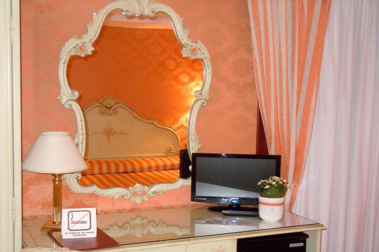 Hotel Lux Venedik Dış mekan fotoğraf