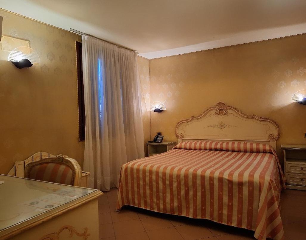 Hotel Lux Venedik Dış mekan fotoğraf