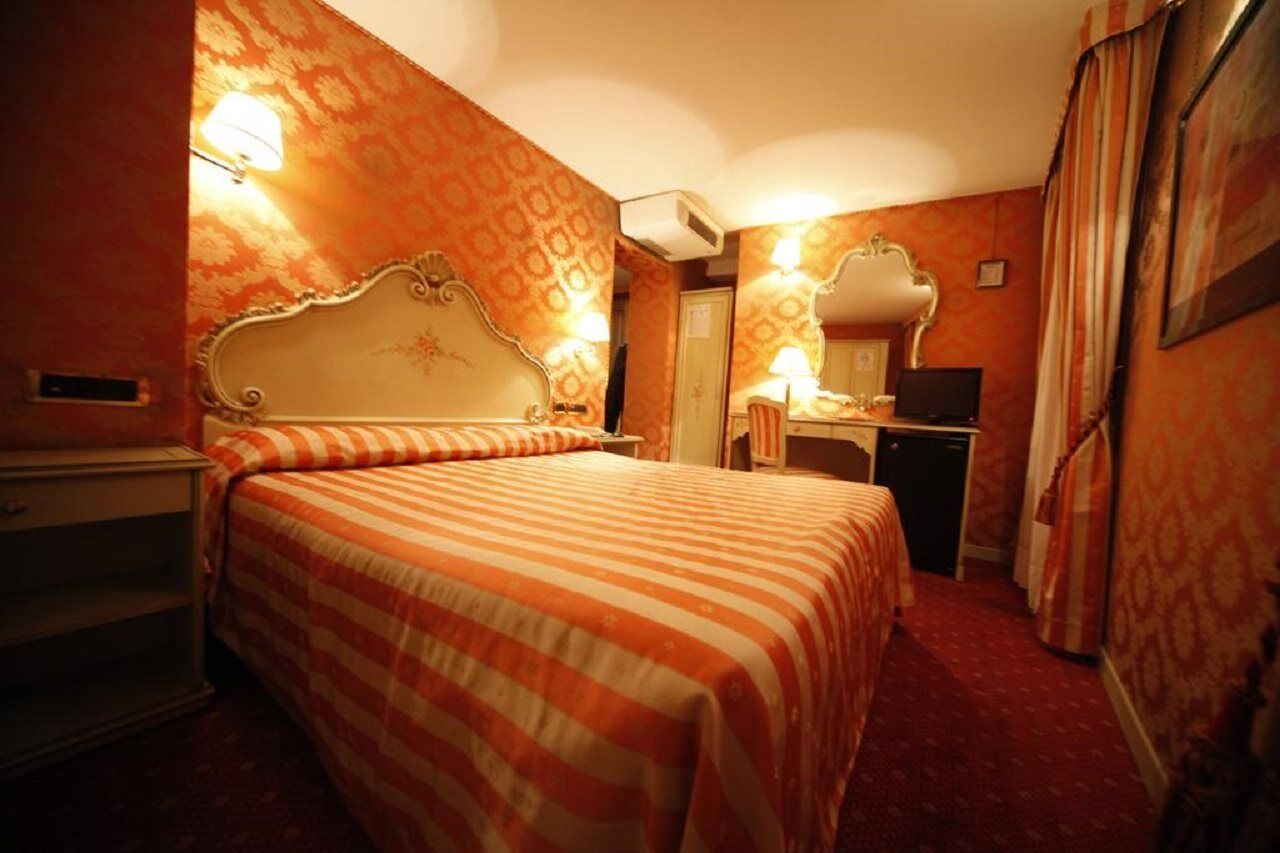 Hotel Lux Venedik Dış mekan fotoğraf